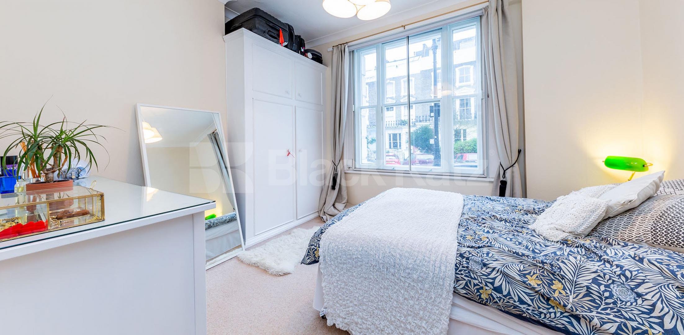 Contemporary cosy one bed in the heart of primrose hill mins to tube & shops Gloucester Avenue, Primrose Hill / Regents Park